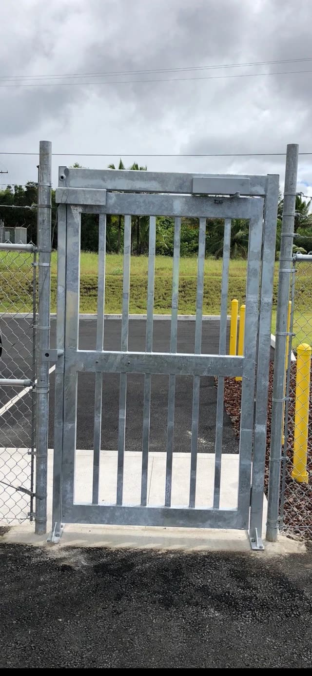 Custom Fencing fence installation by Bob's Fencing, photo 5 of 7