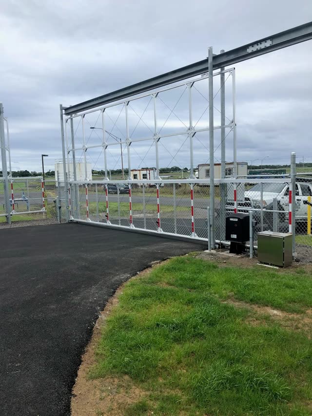 Custom Fencing fence installation by Bob's Fencing, photo 6 of 7